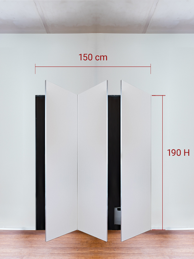 Armadio filomuro a 3 ante simmetriche cm 150x190