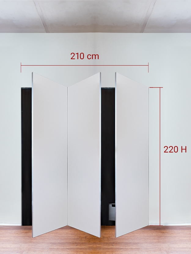Armadio filomuro a 3 ante simmetriche cm 210x220