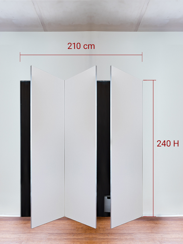 Armadio filomuro a 3 ante simmetriche cm 210x240