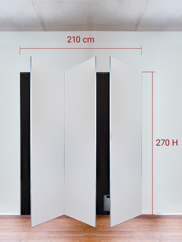 Armadio filomuro a 3 ante simmetriche cm 210x270