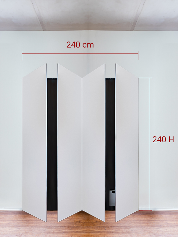 Armadio filomuro a 4 ante simmetriche cm 240×240